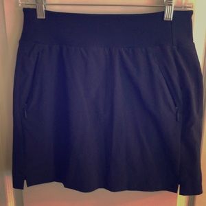 Athleta Metro Skort size 2 - EUC Navy